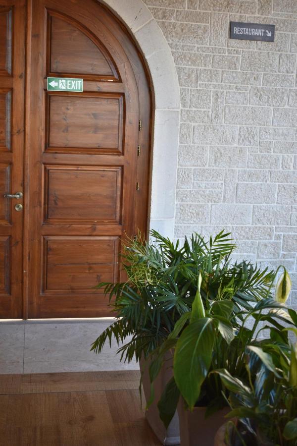 Rezidenca Desaret Hotell 4*